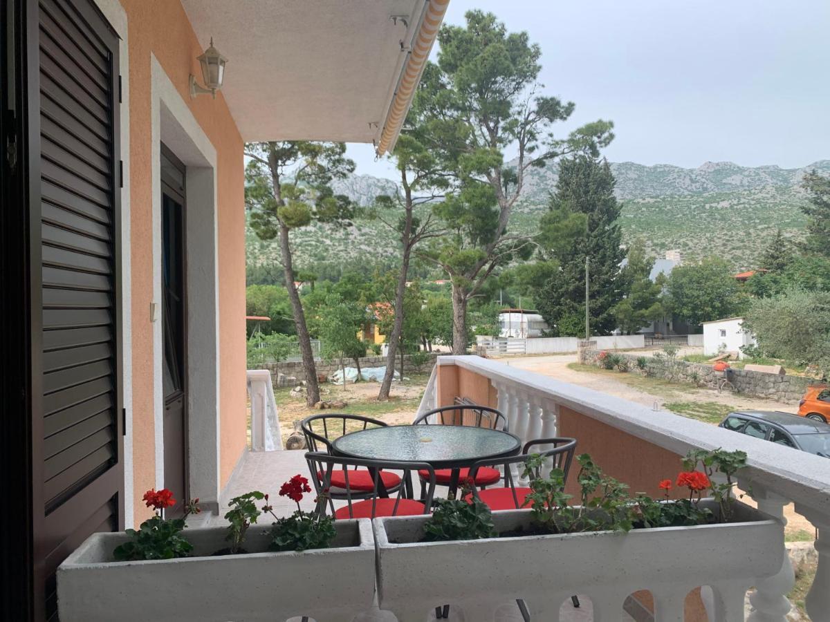 Apartmani Spomenka Seline Exterior foto